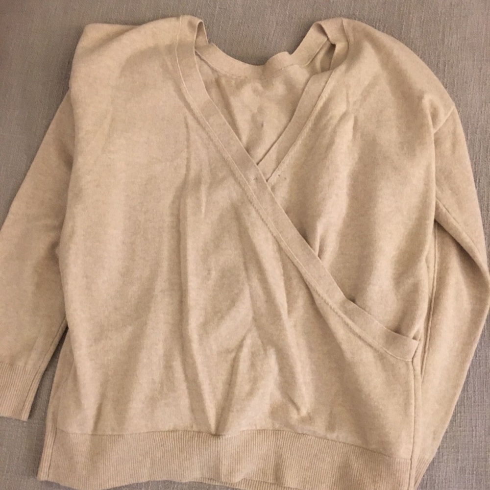 Banana republic v back sweater